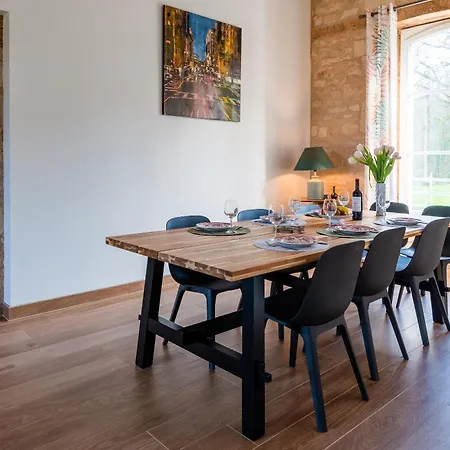 De L'abbaye De L'etanche Villa *